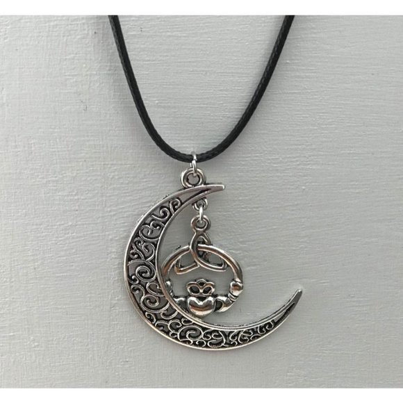 Claddagh Triquetra Moon Necklace - Picture 3 of 6